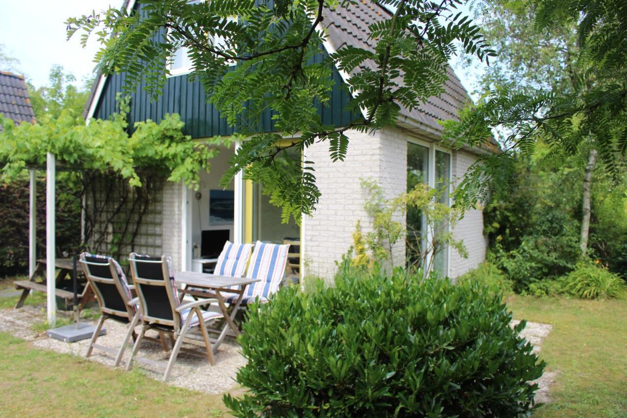 Bungalows - Bungalowpark Mooyeveld - Uniek Gelegen In De Duinen! Egmond-Binnen Quarto foto