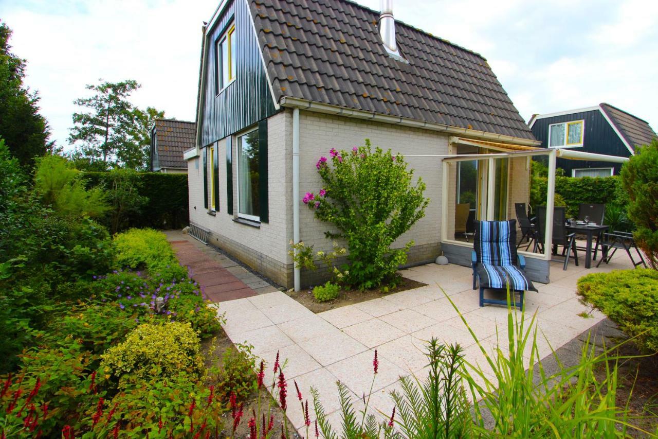 Bungalows - Bungalowpark Mooyeveld - Uniek Gelegen In De Duinen! Egmond-Binnen Exterior foto